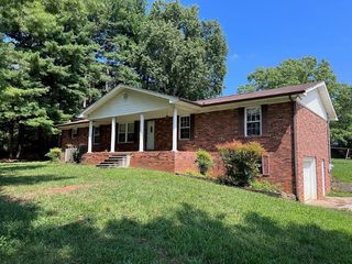 Foreclosed Home - 1811 CARROLL RD, 37813