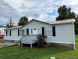 Foreclosed Home - 1221 FINE ST, 37821