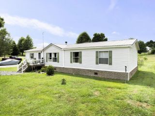 Foreclosed Home - 1741 LUTHER MEMORIAL RD, 37843
