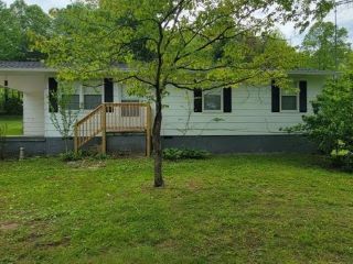 Foreclosed Home - 93 FALL CREEK RD, 37854