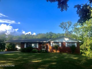 Foreclosed Home - 137 HOPEWELL RD, 37854