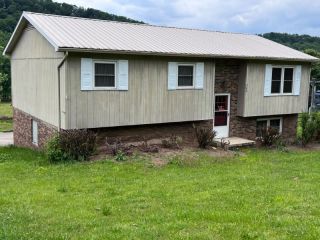 Foreclosed Home - 384 CARTERS VALLEY RD, 37857