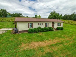 Foreclosed Home - 5788 HIGHWAY 66 N, 37857