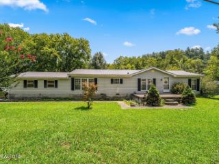 Foreclosed Home - 2065 WALDENS CREEK RD, 37862