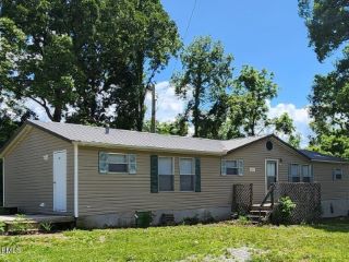 Foreclosed Home - 665 SHARPS CHAPEL RD, 37866