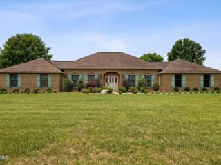 Foreclosed Home - 377 THOMAS LOOP RD, 37876