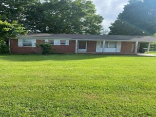 Foreclosed Home - 945 CLAUDETTE DR, 37877