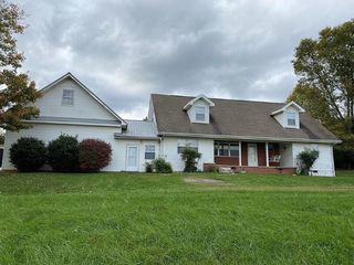 Foreclosed Home - 993 LAKESHORE RD, 37877
