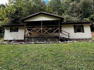 Foreclosed Home - 415 FRANK SURBER LN, 37879
