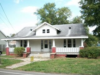 Foreclosed Home - 4706 HIGH SCHOOL RD, 37912