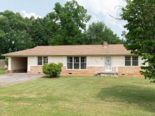 Foreclosed Home - 1909 MCCLAIN DR, 37912