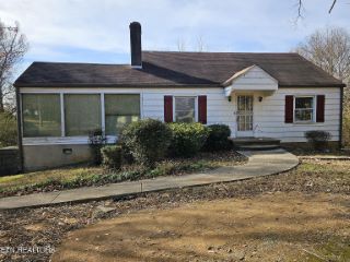 Foreclosed Home - 1521 RIVERSIDE RD, 37914