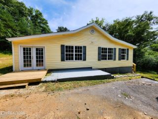 Foreclosed Home - 2808 WAYLAND RD, 37914