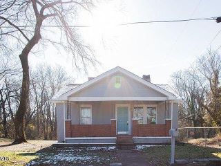 Foreclosed Home - 2200 CITYVIEW AVE, 37915