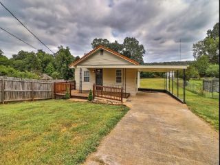 Foreclosed Home - 2218 WOODROW DR, 37918