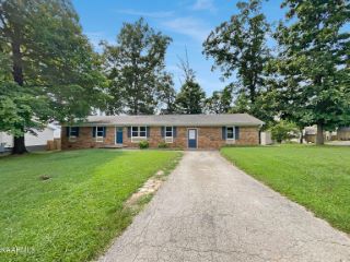 Foreclosed Home - 913 RENNBORO RD, 37923