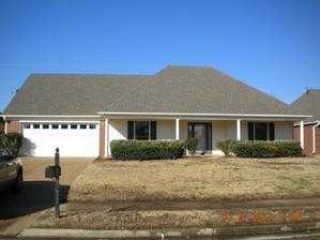 Foreclosed Home - 1965 E CHIMNEYROCK BLVD, 38016