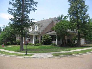 Foreclosed Home - 1922 IVY WOOD LN, 38017