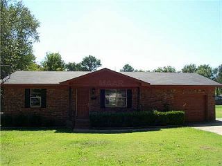 Foreclosed Home - 511 EDGEWOOD AVE, 38019
