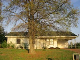 Foreclosed Home - 136 MT LEBANON RD, 38019