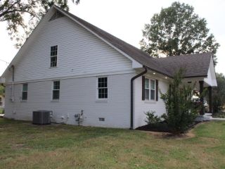 Foreclosed Home - 5393 HIGHWAY 59 W, 38019