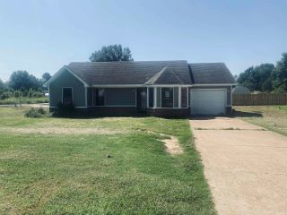 Foreclosed Home - 1841 WOOTEN ST, 38019