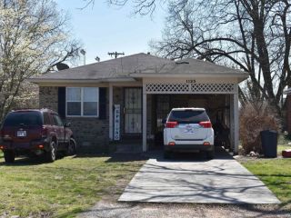 Foreclosed Home - 1123 SHELBY DR, 38024