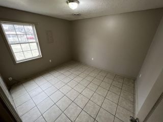 Foreclosed Home - 705 FORREST ST, 38024