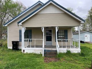 Foreclosed Home - 308 BELL AVE, 38024
