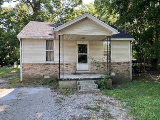 Foreclosed Home - 713 LEE ST, 38024