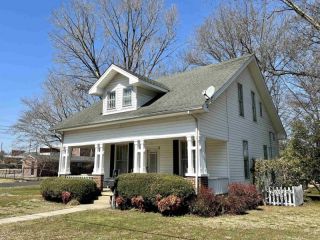 Foreclosed Home - 630 W TIGRETT ST, 38040