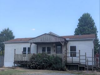 Foreclosed Home - 793 ROBERTSON RD, 38049