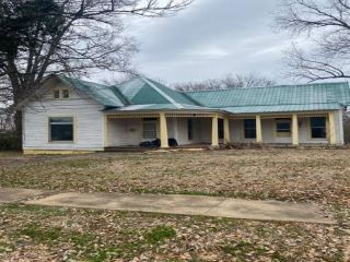 Foreclosed Home - 12112 MAIN ST, 38049