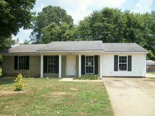 Foreclosed Home - 8186 LEIGHTON LN, 38053