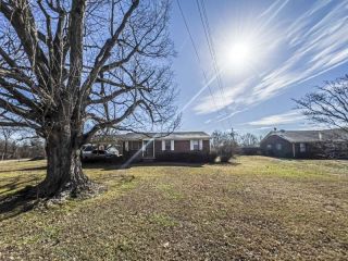 Foreclosed Home - 3194 MUNFORD GILTEDGE RD, 38058
