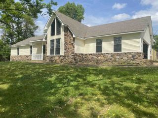 Foreclosed Home - 372 WEST DR, 38058