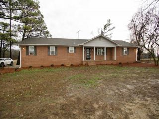 Foreclosed Home - 239 CARSON RD, 38059