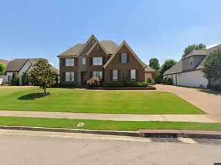 Foreclosed Home - 190 LINKS VIEW DR, 38060
