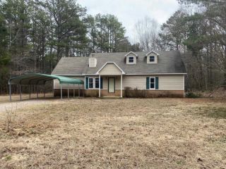 Foreclosed Home - 40 WAYNE SMITH DR, 38067