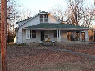 Foreclosed Home - 202 MOUNT MORIAH ST, 38075