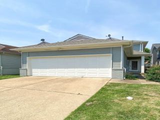 Foreclosed Home - 1258 ISLE BAY DR, 38103