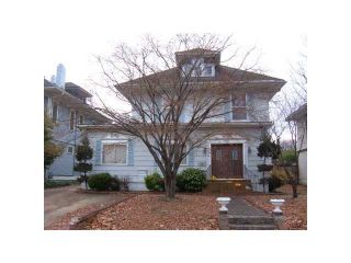 Foreclosed Home - 1177 CENTRAL AVE, 38104