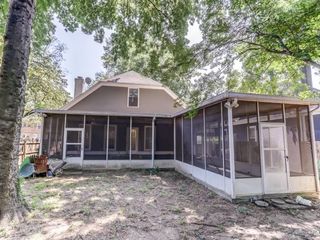 Foreclosed Home - 1814 LINDEN AVE, 38104