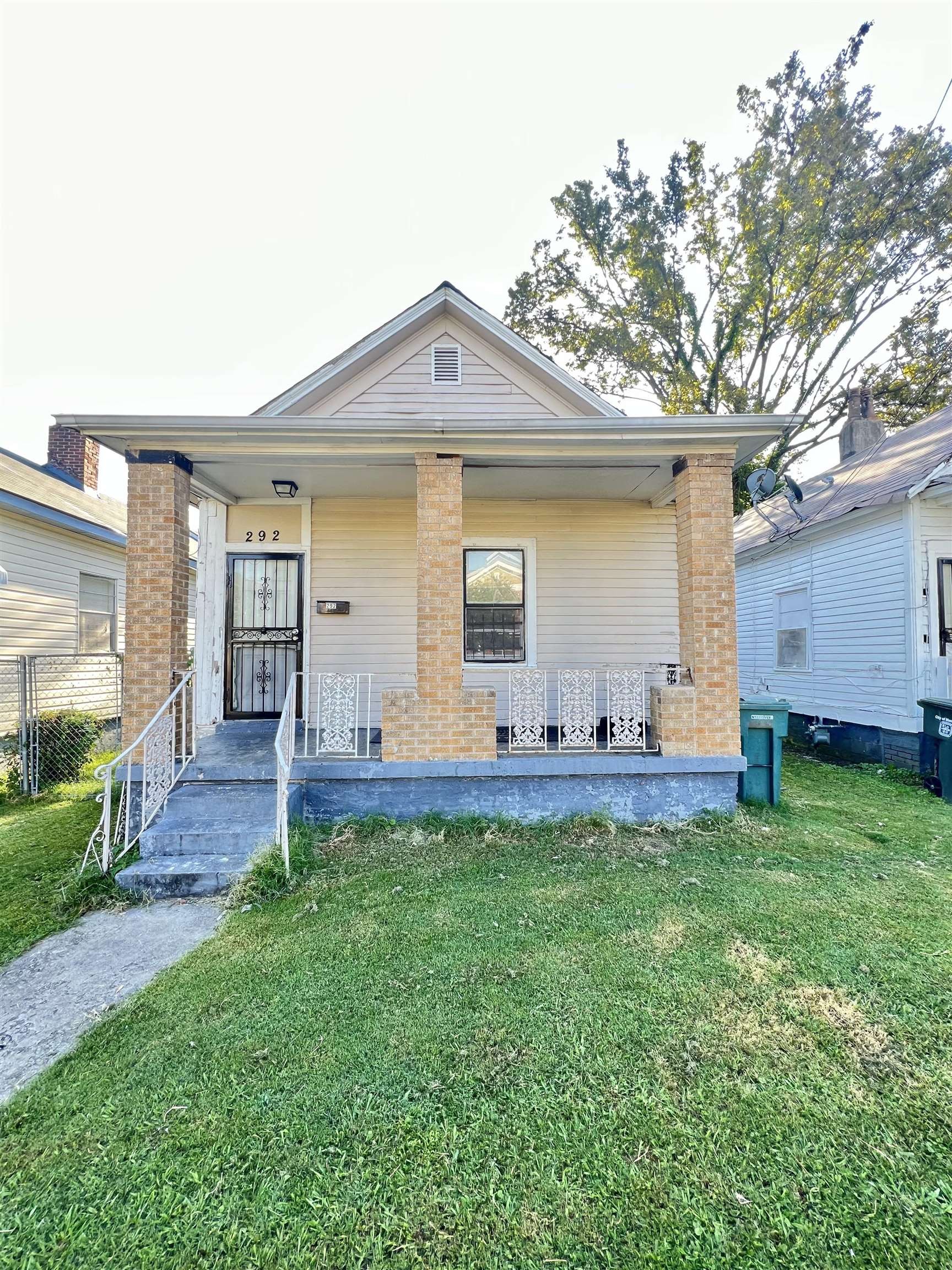 Foreclosed Home - 292 DECATUR ST, 38105