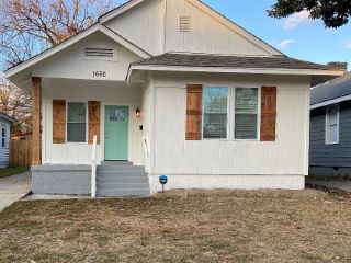 Foreclosed Home - 1650 NETHERWOOD AVE, 38106