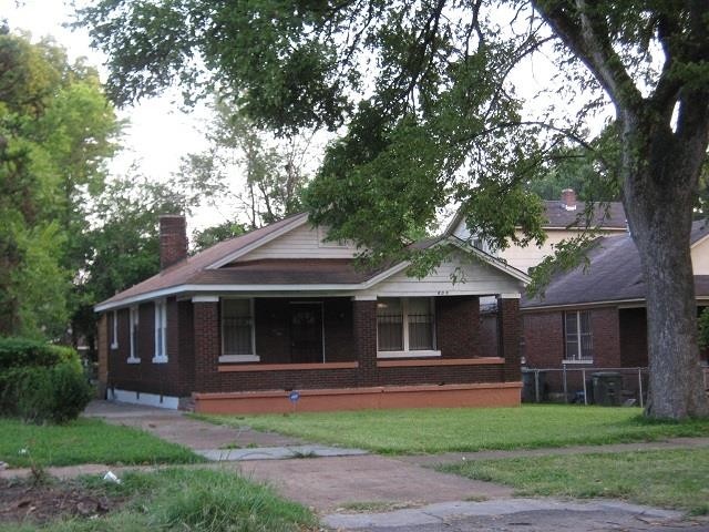 Foreclosed Home - 407 S PARKWAY E, 38106