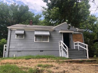 Foreclosed Home - 380 E DISON AVE, 38106