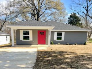 Foreclosed Home - 1679 NATIONAL ST, 38108