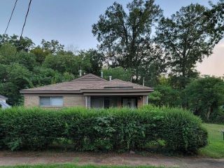 Foreclosed Home - 2115 CLARKSDALE AVE, 38108