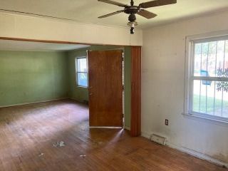 Foreclosed Home - 372 DREGER AVE, 38109
